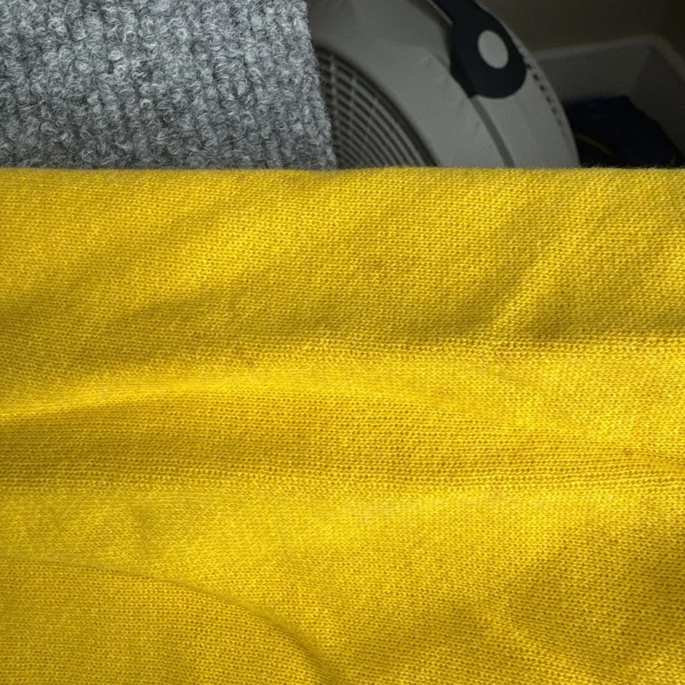 VINTAGE 80s LSU Tigers Sweatshirt Mens S? Yellow Pullover Crewneck Raglan Boxy